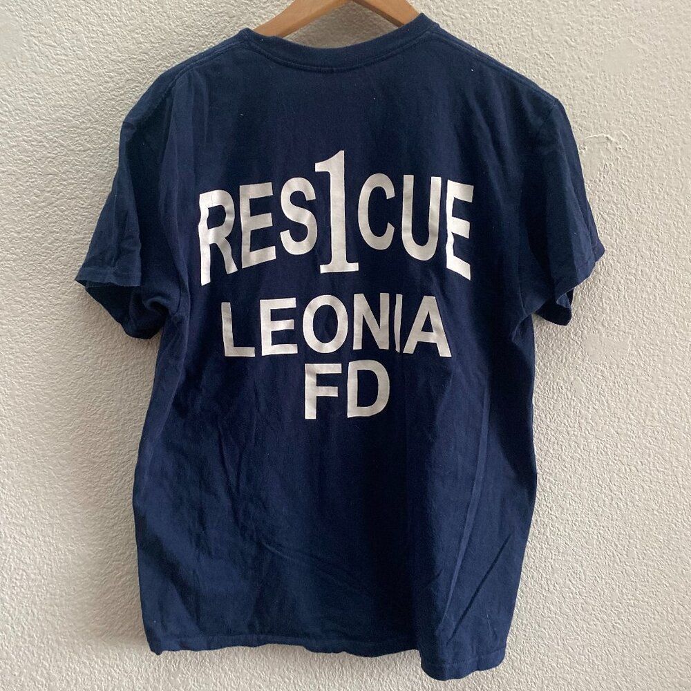 Leonia New Jersey Fire Department Distressed Bleached T-Shirt L Gildan Blue